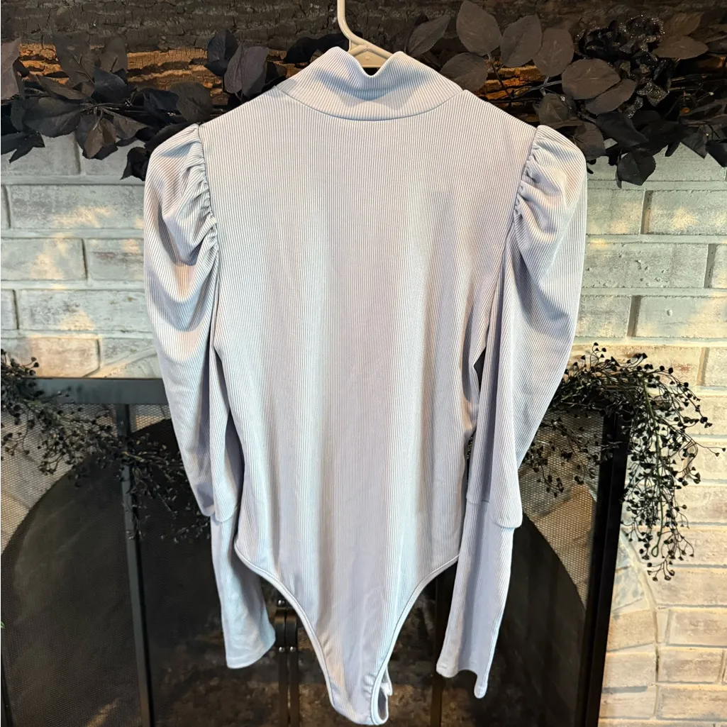 SHEIN Ribbed Light Blue Top - Image 4