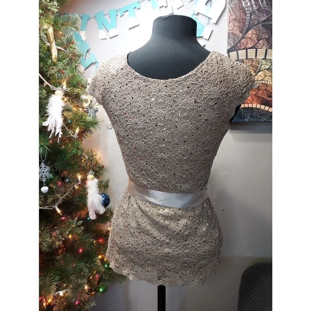 Connected Apparel Sequin Top Size Small - Image 3
