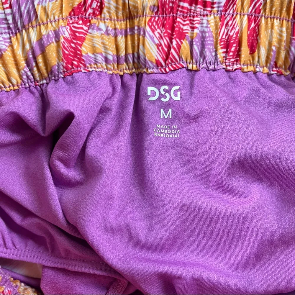 DSG Athletic Shorts Red Yellow Vibrant Design Size M - Image 4