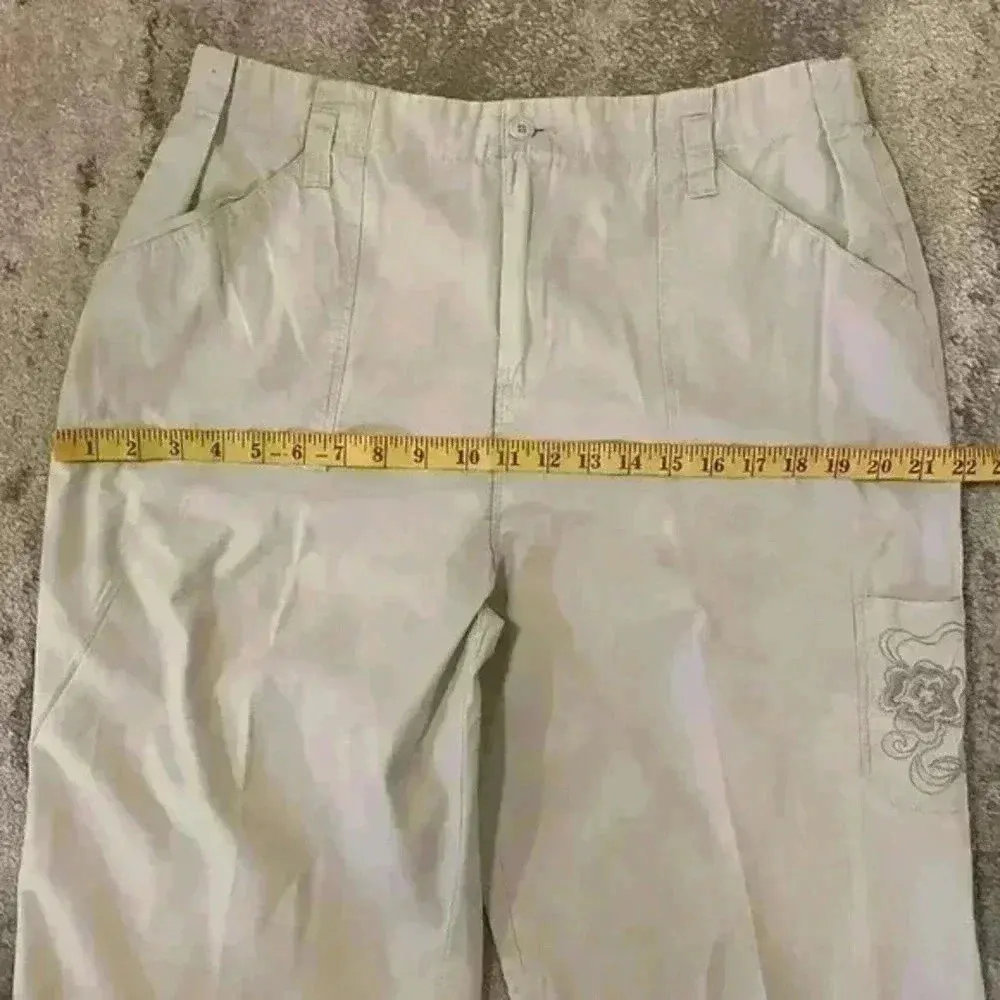 Women’s White Stag Capris - Image 10