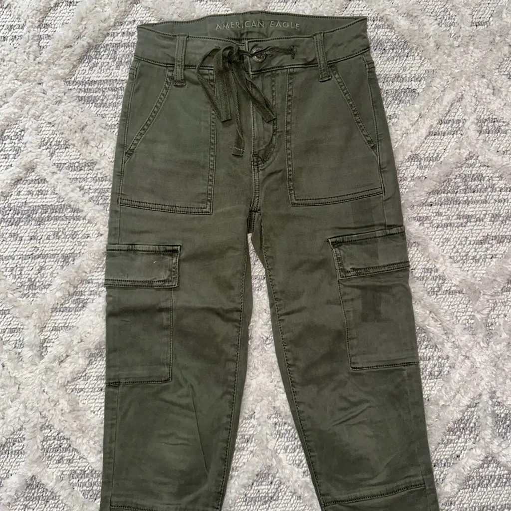American Eagle Outfitters Olive Green Cargo Pants - Image 2