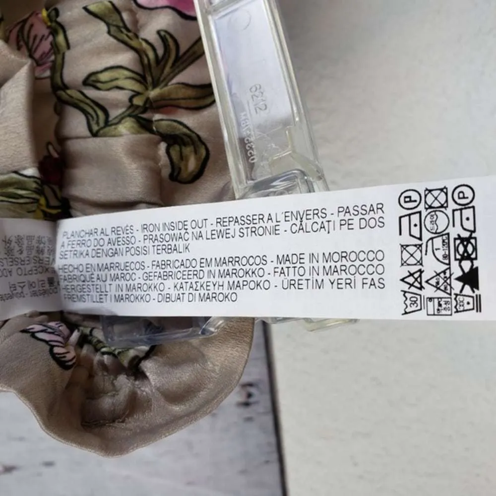 Zara Basic Collection Floral Bermudas Shorts Size XS - Image 7