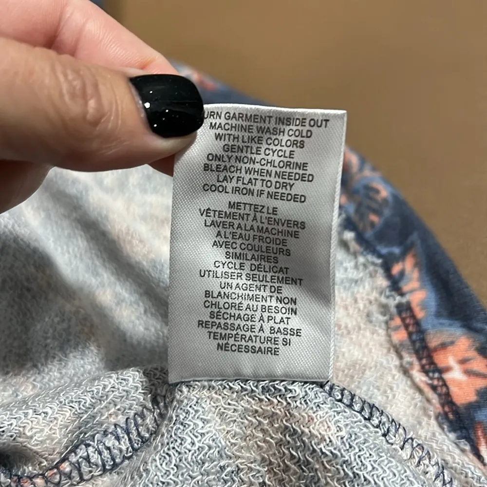 COMO BLUE womens size 2X pullover long sleeve top ruffle sleeves soft stretchy - Image 8