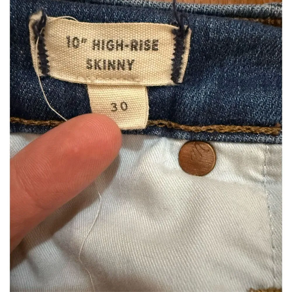 Madewell 10" High-Rise Raw Hem Button Fly Skinny jeans Style# J7914 size… - Image 9