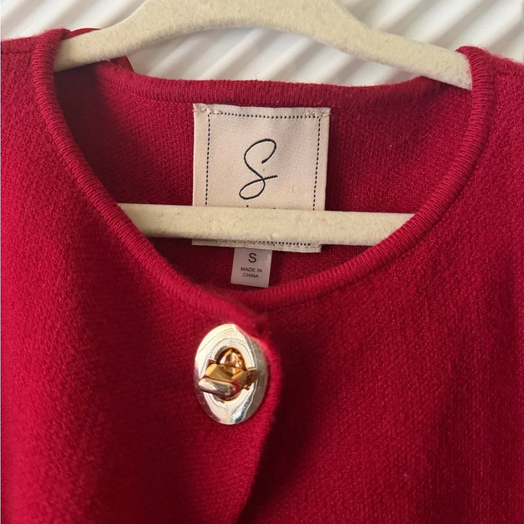 Sioni Red Cardigan with Gold Button - Image 5