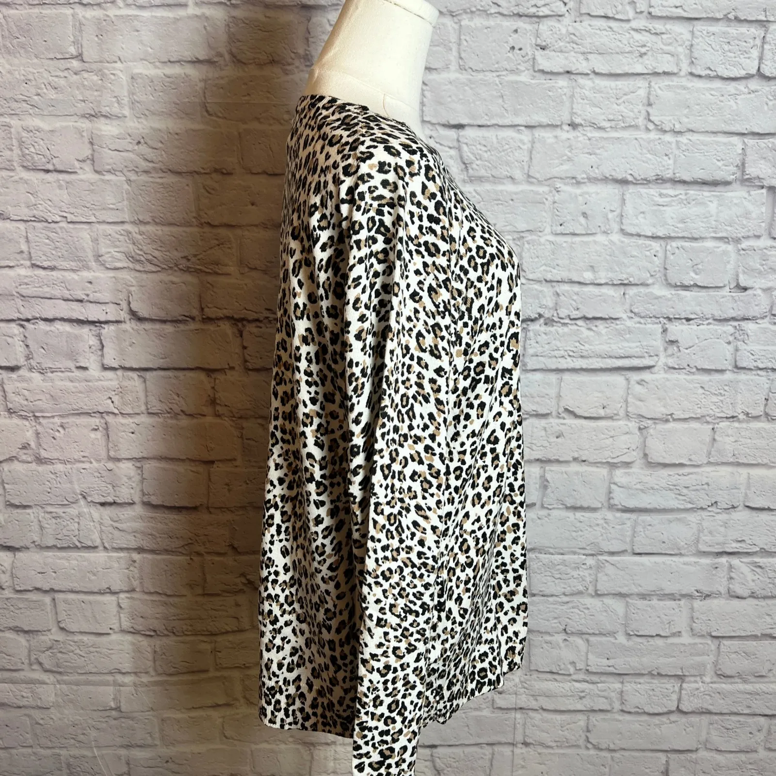 Amazon Essentials Women's XL Cream Leopard Print Knit Top Cotton Modal | Casual - Image 2