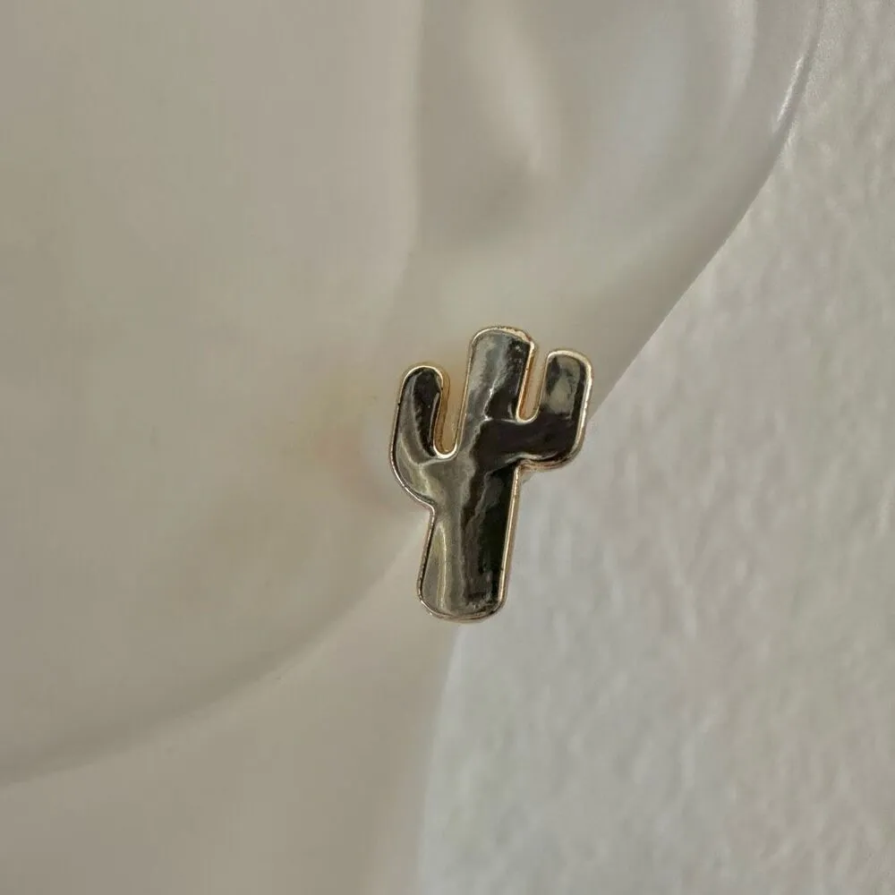 Sugar Rush Tarte dainty gold tone cactus stud earrings - Image 4