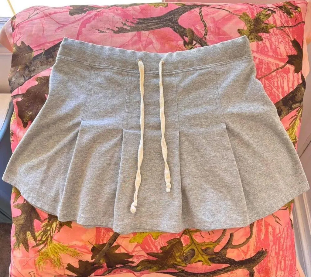 y2k grey pleated mini skater school skirt  - Image 6