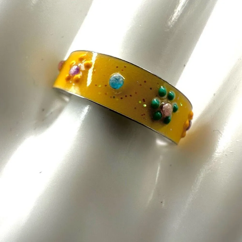 Stainless steel yellow flower ring - Image 3
