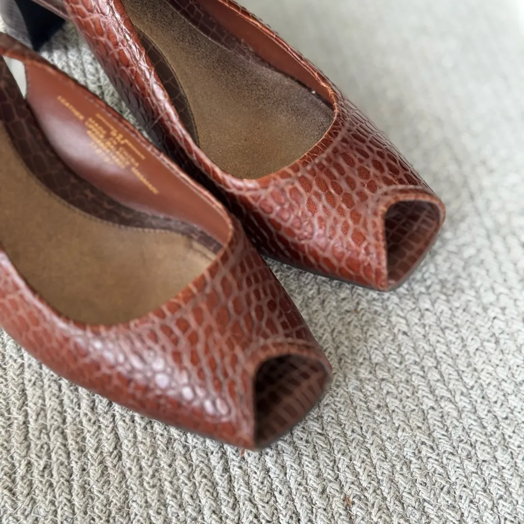 Vintage Axcess Liz Claiborne Brown Croc Leather Peeptoe Slingback Heels Size 9 - Image 7