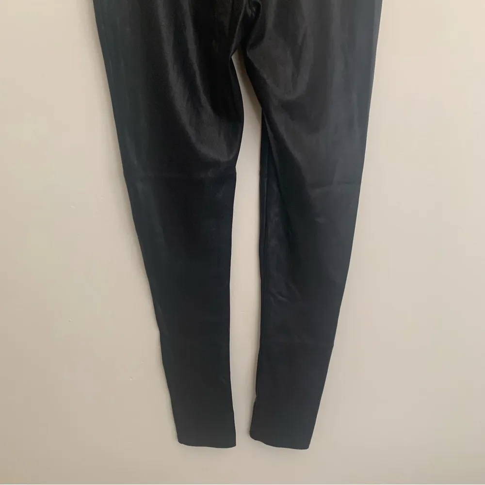 Spanx by Sara Blakely Petite Black Faux Leather Pull On Mid Rise Leggings Sz MP - Image 7
