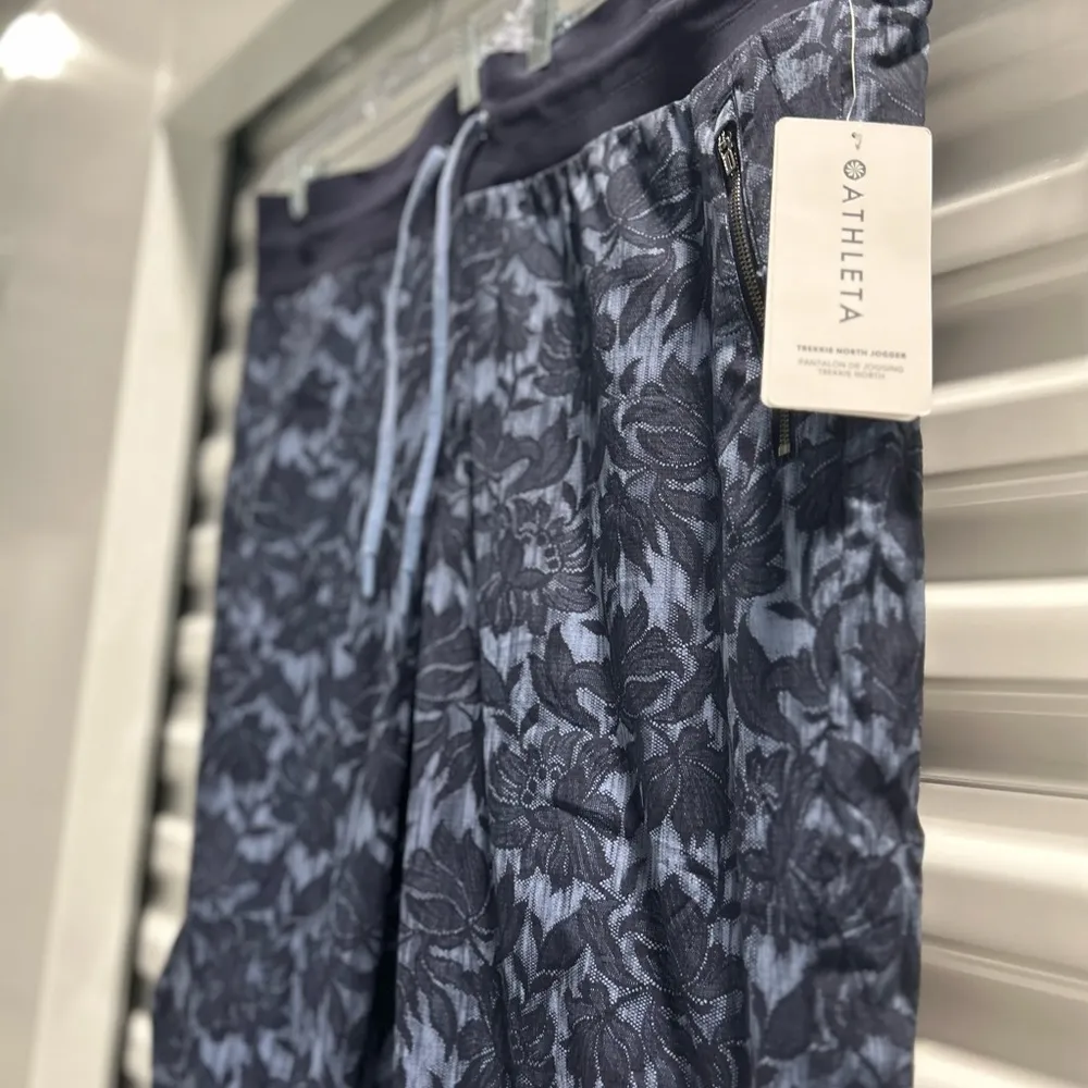NWT Athelta Trekkie North Jogger  22 - Image 8