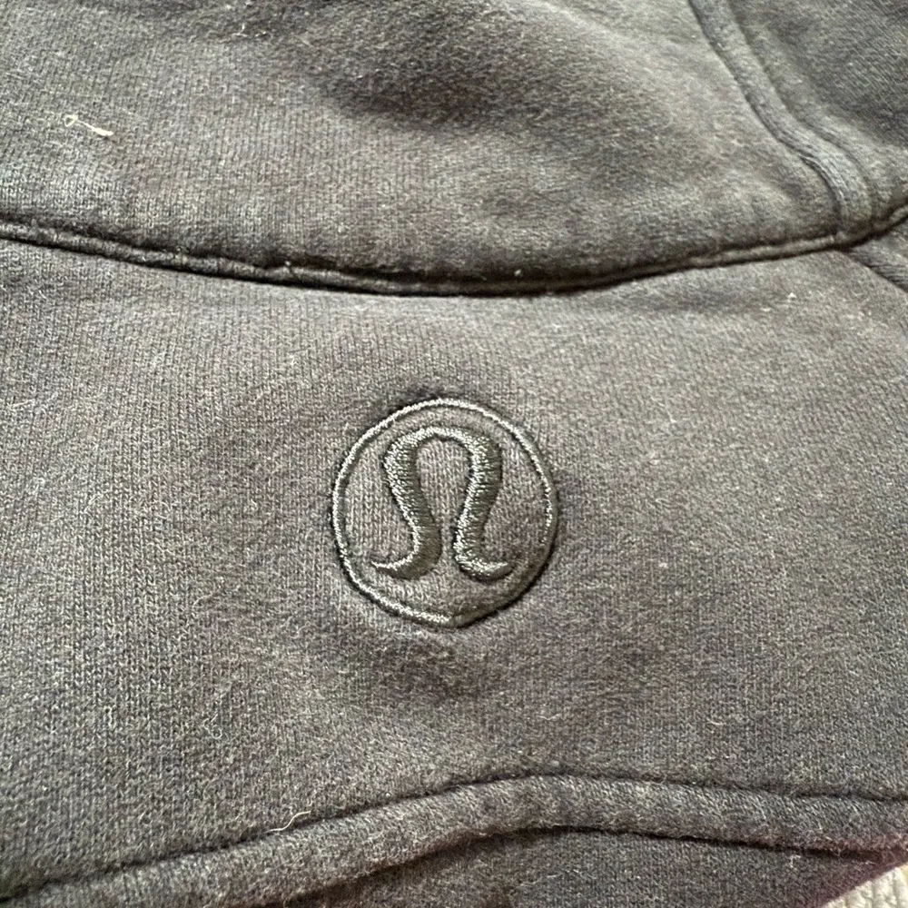 Lululemon Black Scuba Half - Image 4