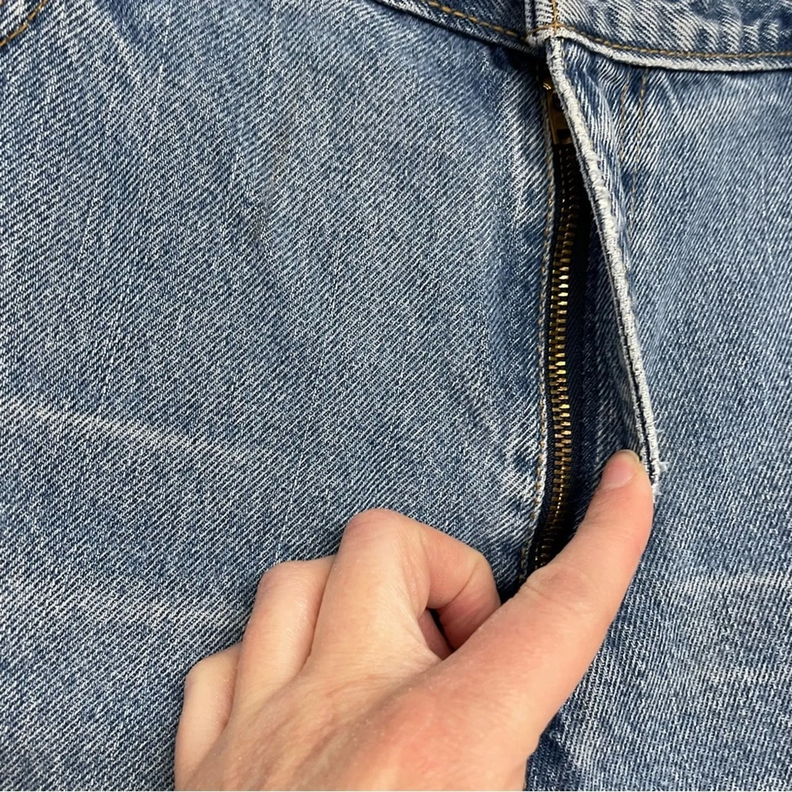 Levi’s Vintage 550 Classic Relaxed Straight Leg Jeans Womens 12 Blue 90s Denim - Image 4