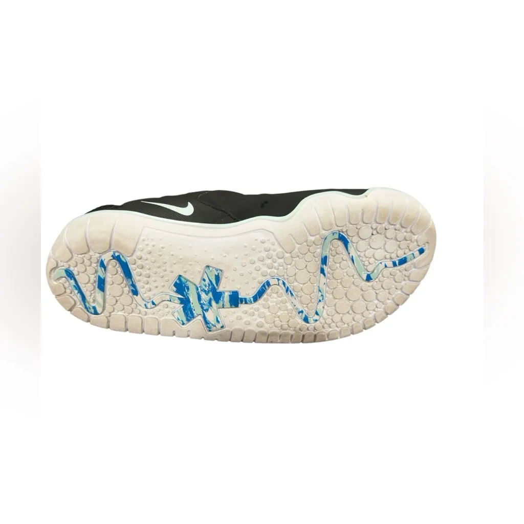 Nike Black and Blue Nurse Athletic Shoes - Image 6