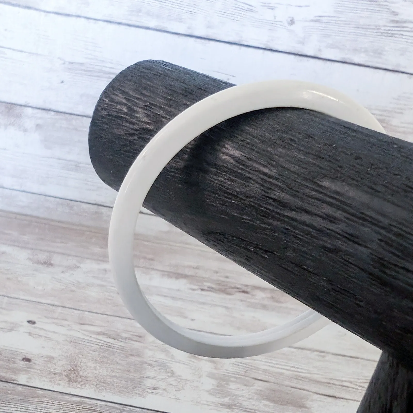 Vintage Bracelet Off White 7.75" - Image 2