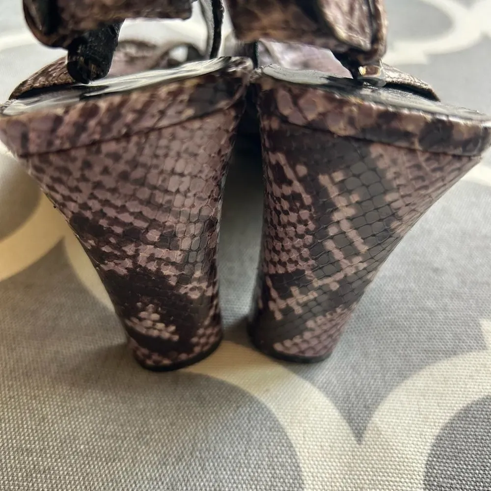 Via Spiga made in Italy Y2K open toe snake print sling back chunky leather heel - Image 3