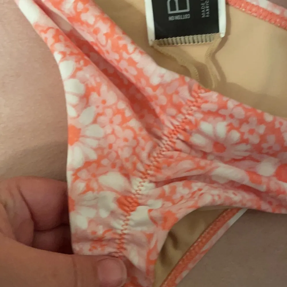Cotton On gathered bum g string bikini daisy in orange and pink M new - Image 4
