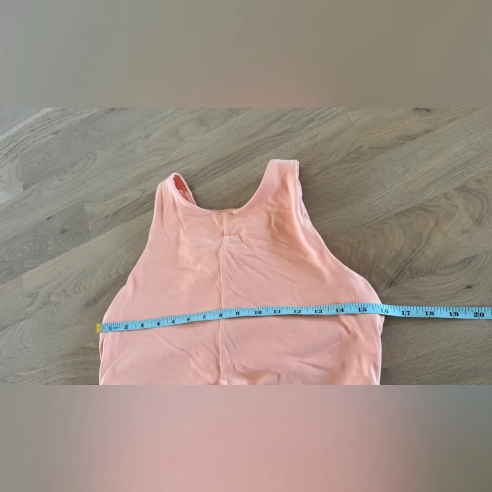 Athleta Conscious Cutout Crop D-DD size large - Image 9