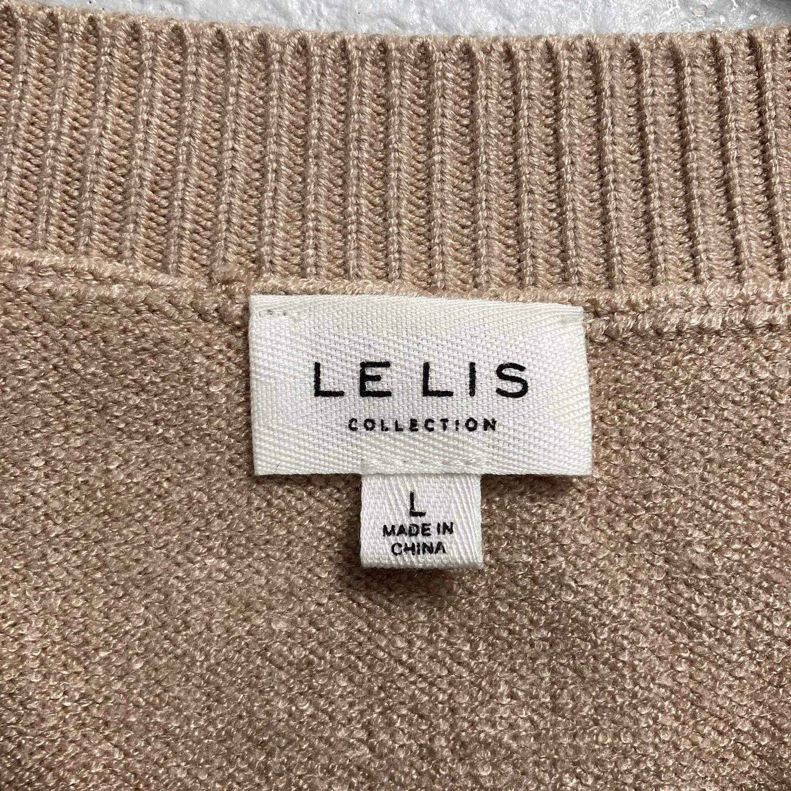Le Lis Striped Colorblock Brown Neutral Sweater Vest V-Neck Cropped Boxy Sz L - Image 6