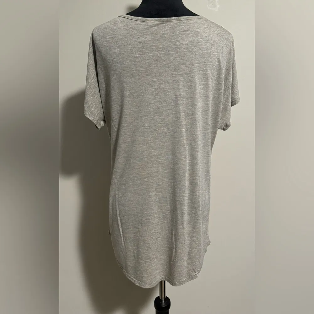 EUC Hard Rock Couture Gray & Black Northfield Park Graphic Tee size medium - Image 6