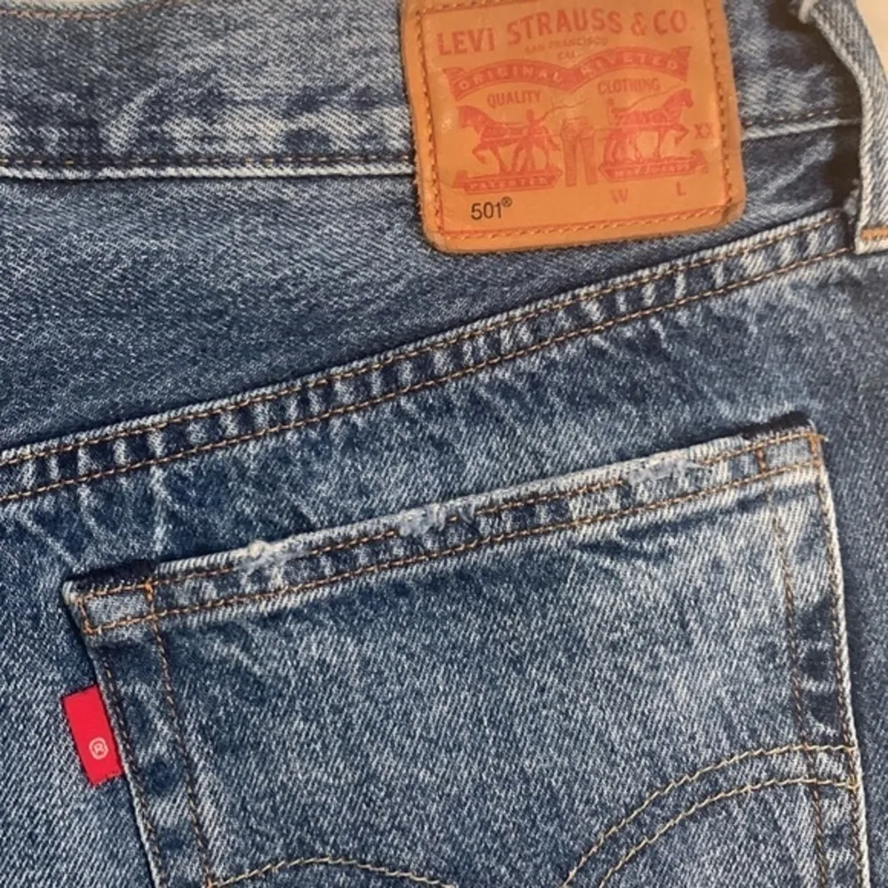 Levi’s 501 selvedge White Oak Cone denim raw hem button fly shorts 29 - Image 7