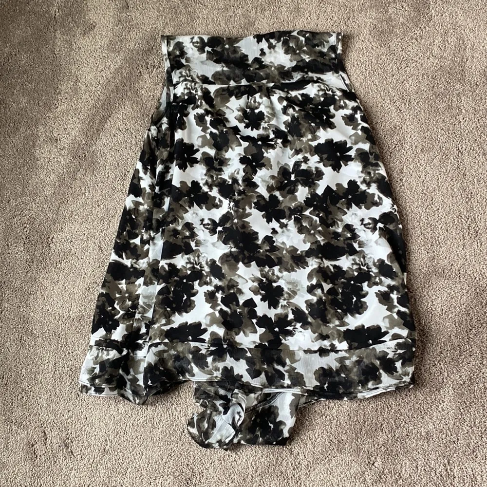 Simply Vera Vera Wang Top SIZE S - Image 4