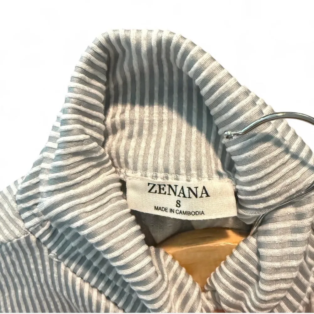 Zenana Ribbed Gray & White Striped Mock Neck Long Sleeve Top - Size Small - Image 4