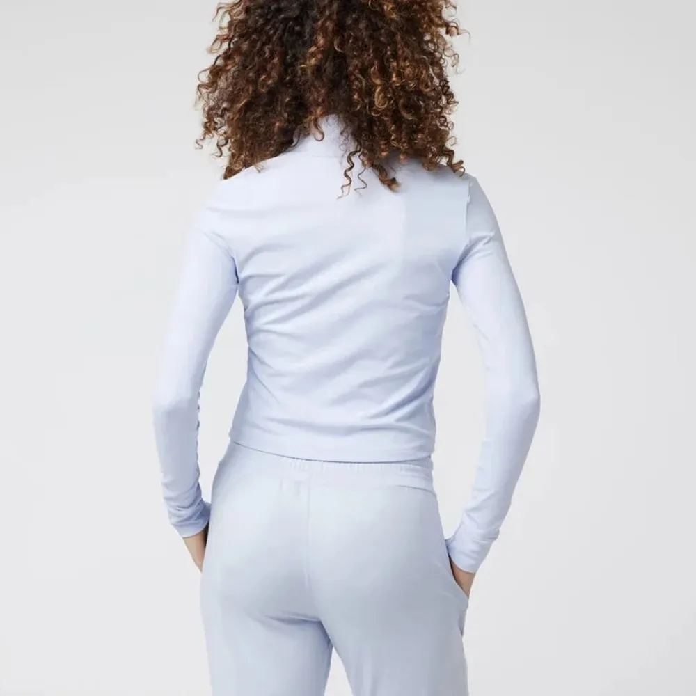 Vuori Studio Half Zip in Peri - Image 8