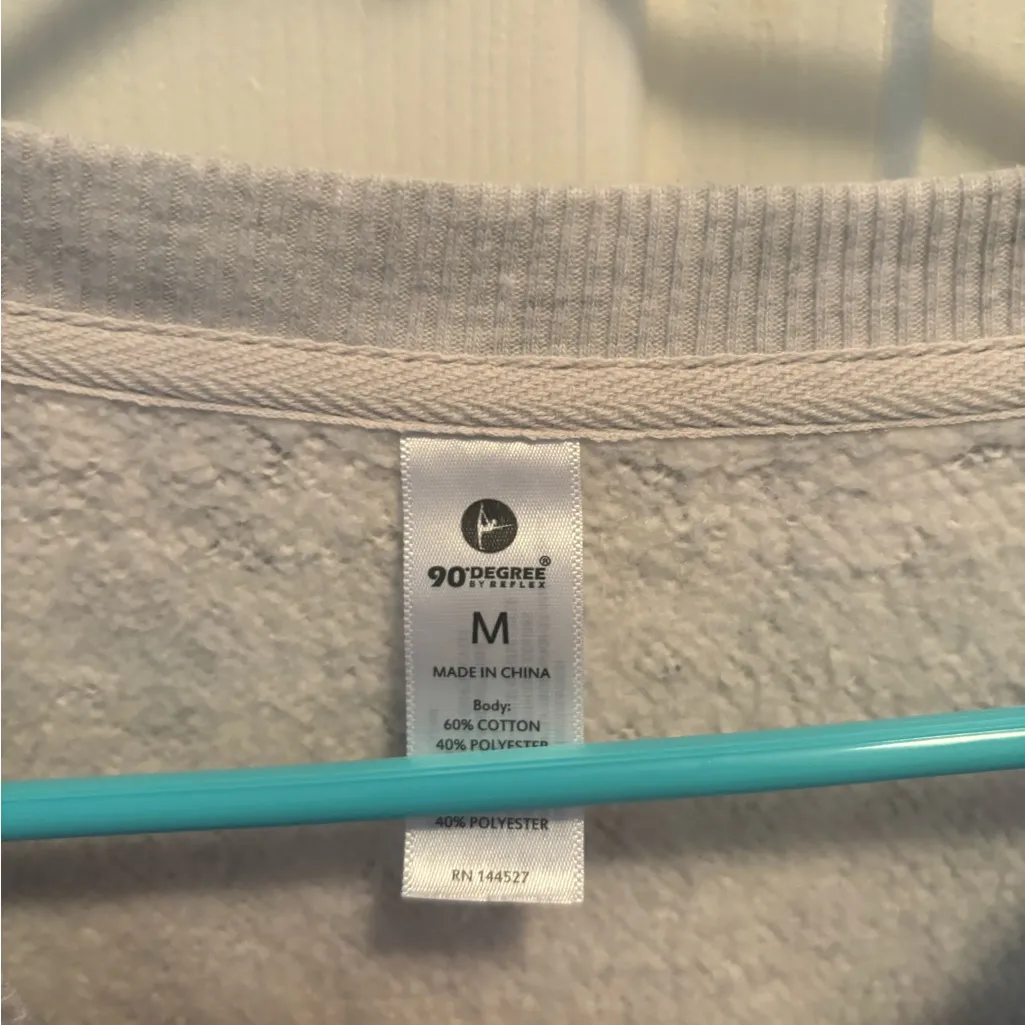 90 Degree By Reflex Textured Gray Sweater Size M - Image 2