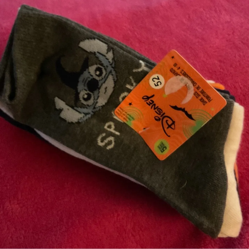 Disney Spooky Stitch Socks - Black, White, Orange. Includes 5 Pair, Size 4-10 - Image 2