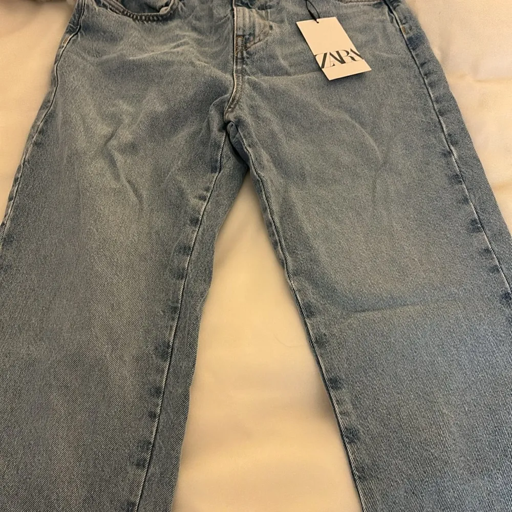 ZARA NWT Straight Fit High Rise  Jeans - Image 6