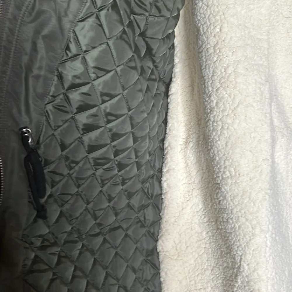 NWT Levi's Women's Performance Mid-length Parka Jacket Army Green Size 2X - Image 11