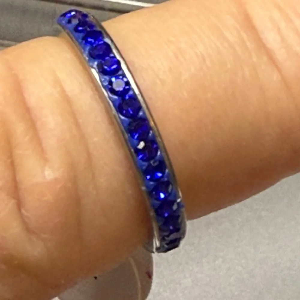 Fashion Ring Blue Rhinestone Infinity Band Size 6.75 Stainless Steel 17mm - Image 9