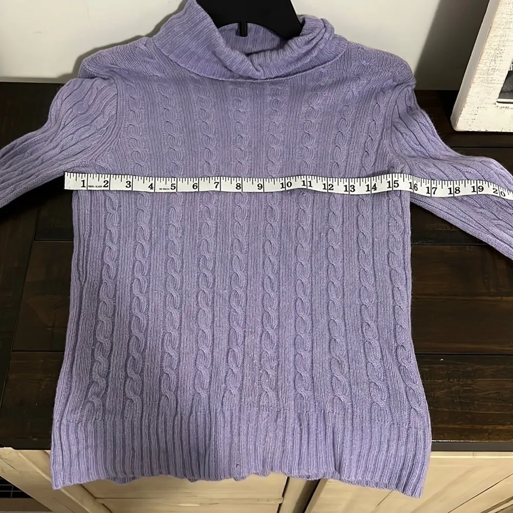 J Crew Turtle Neck Sweater Light Purple Size Medium - Image 6