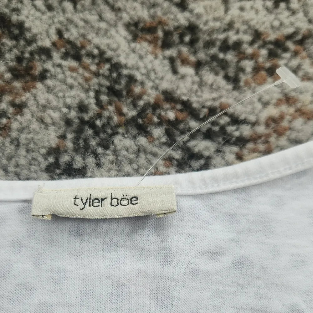 Tyler Boe V - Image 2