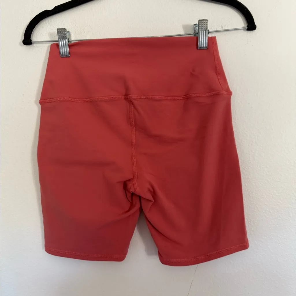 Alo Biker Shorts - Image 3