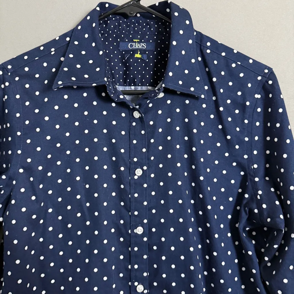 Chaps sz M blue white‎ button-down polkadot shirt - Image 2