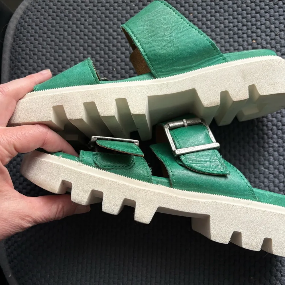 Miz Mooz Peyton two strap buckle leather  sandals  green 37 6 6.5 - Image 4