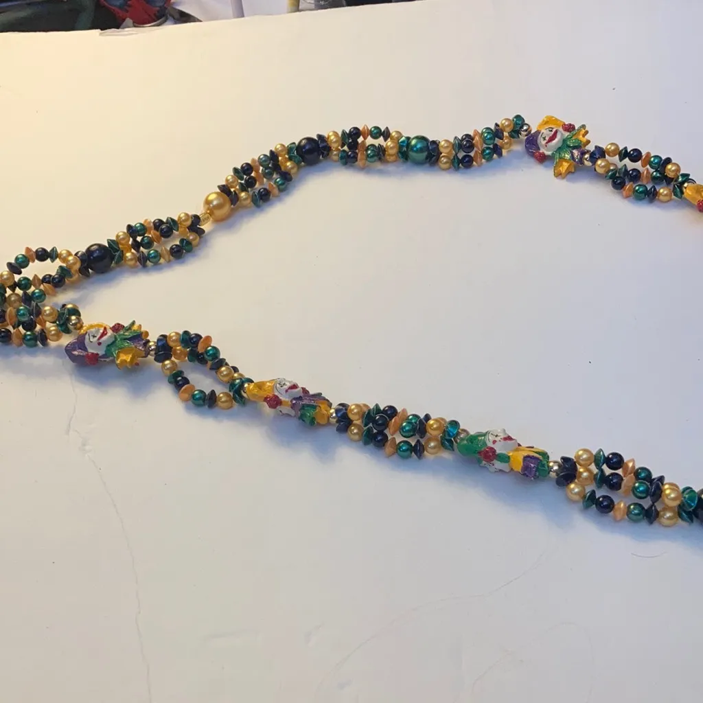 Retro beaded clown necklace - Image 2