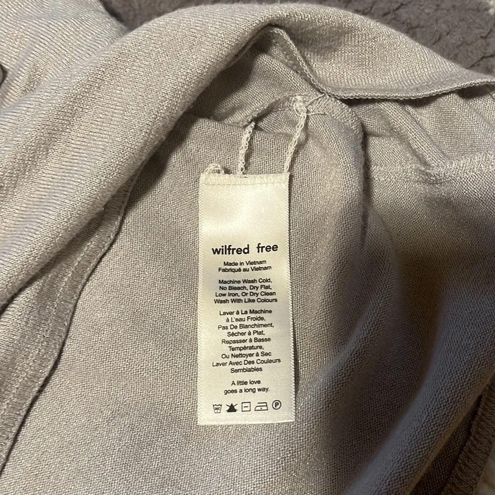 Aritizia Wilfred Free Gray Fine Lightweight Sweater Dress V neck Size XS - Image 8