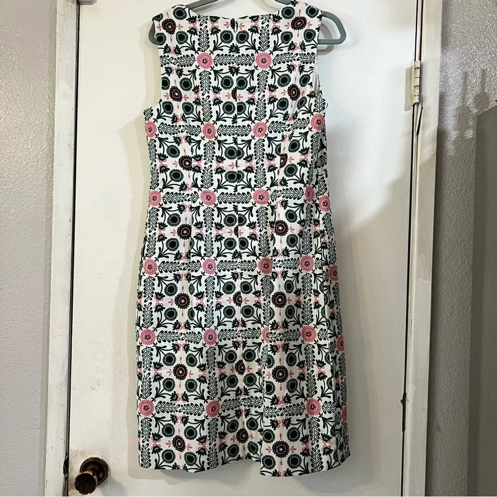 Boden Tatiana Textured Printed Dress V Trellis Tile 8L Sheath Green Size undefined - Image 9