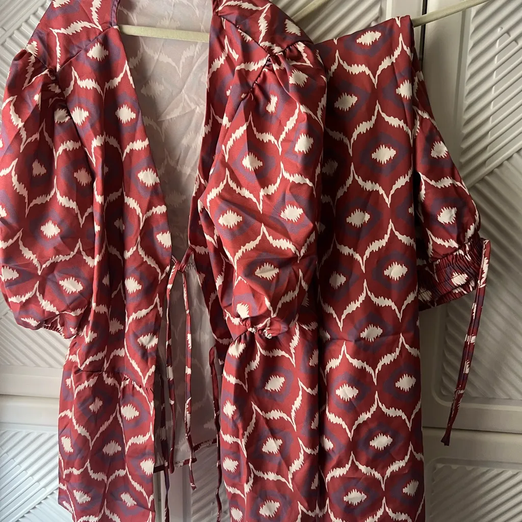 Stylish Women's Patterned Pants Brown Size M - Image 3