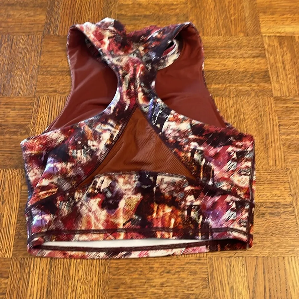 Lululemon sports bra halter style size 2 - Image 2