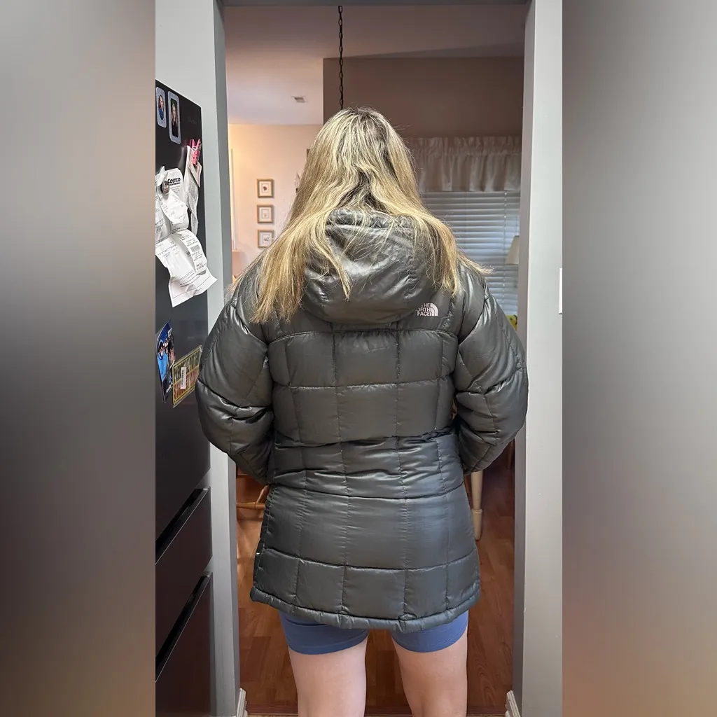 The North Face Charcoal Puffer Jacket - Image 2