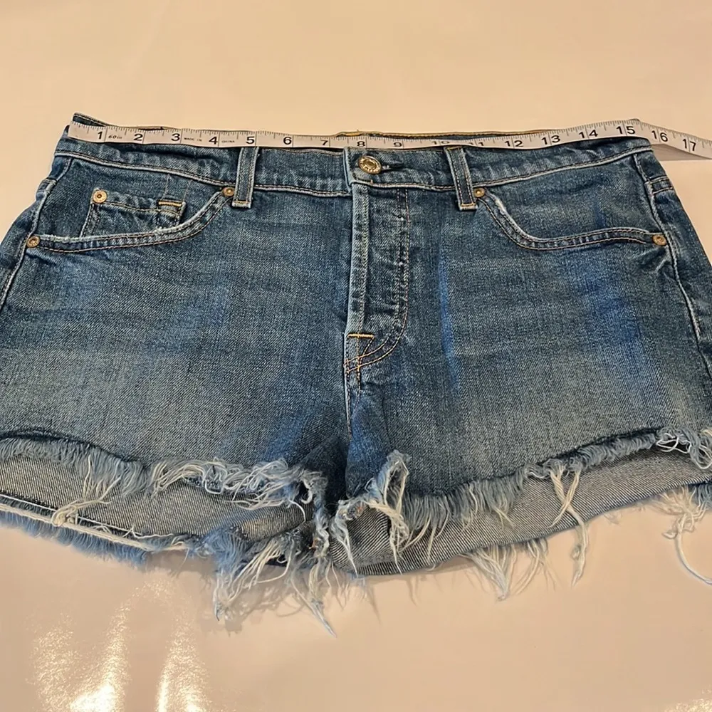 7 For All Mankind Cutoff Shorts Size 28 - Image 4