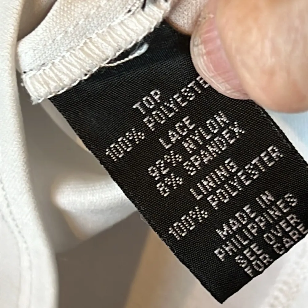 BCX Black & White Sleeveless Ruffle Front Lace Inset Top Size Small - Image 9