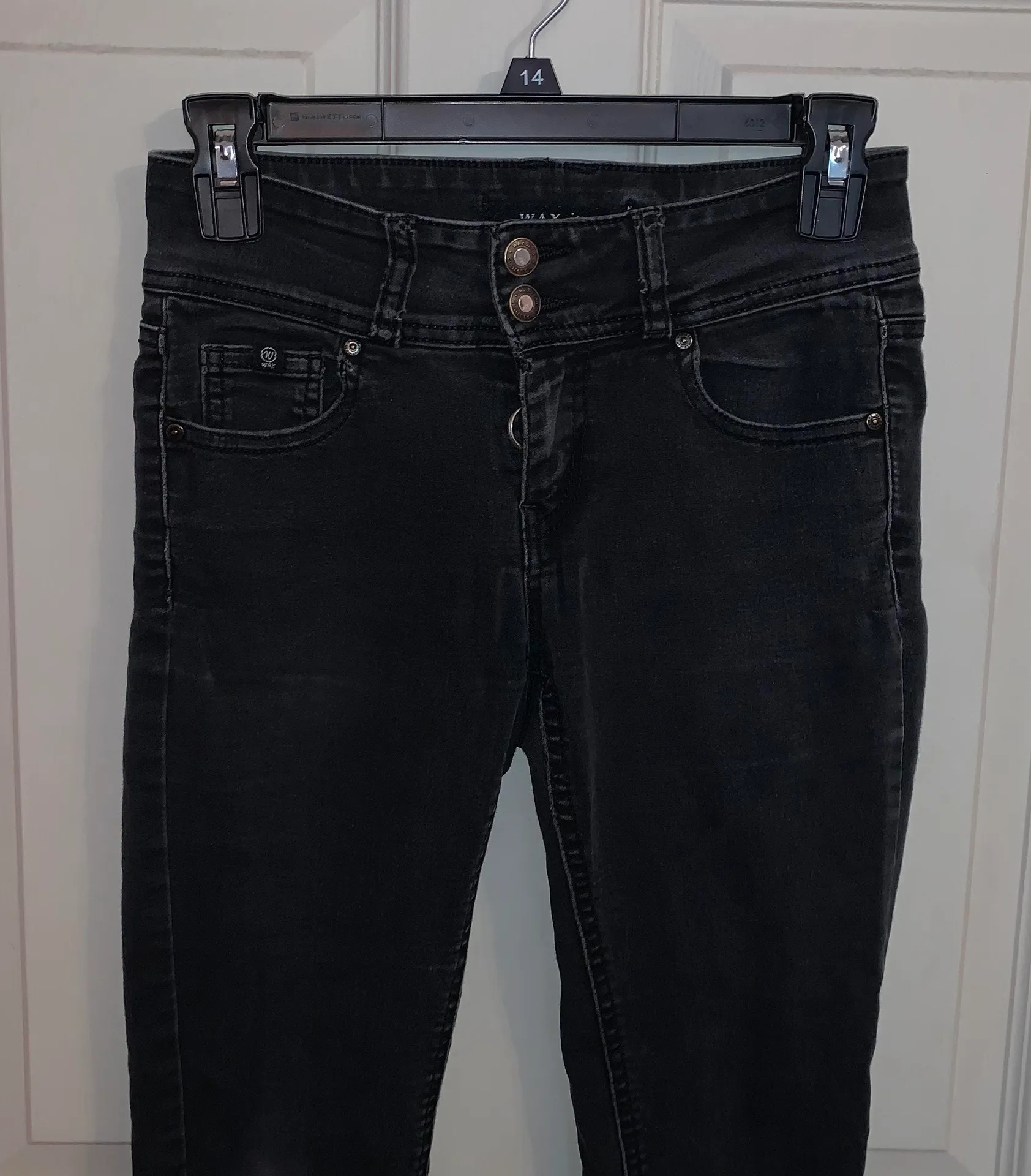 Black Skinny Jeans - Image 4