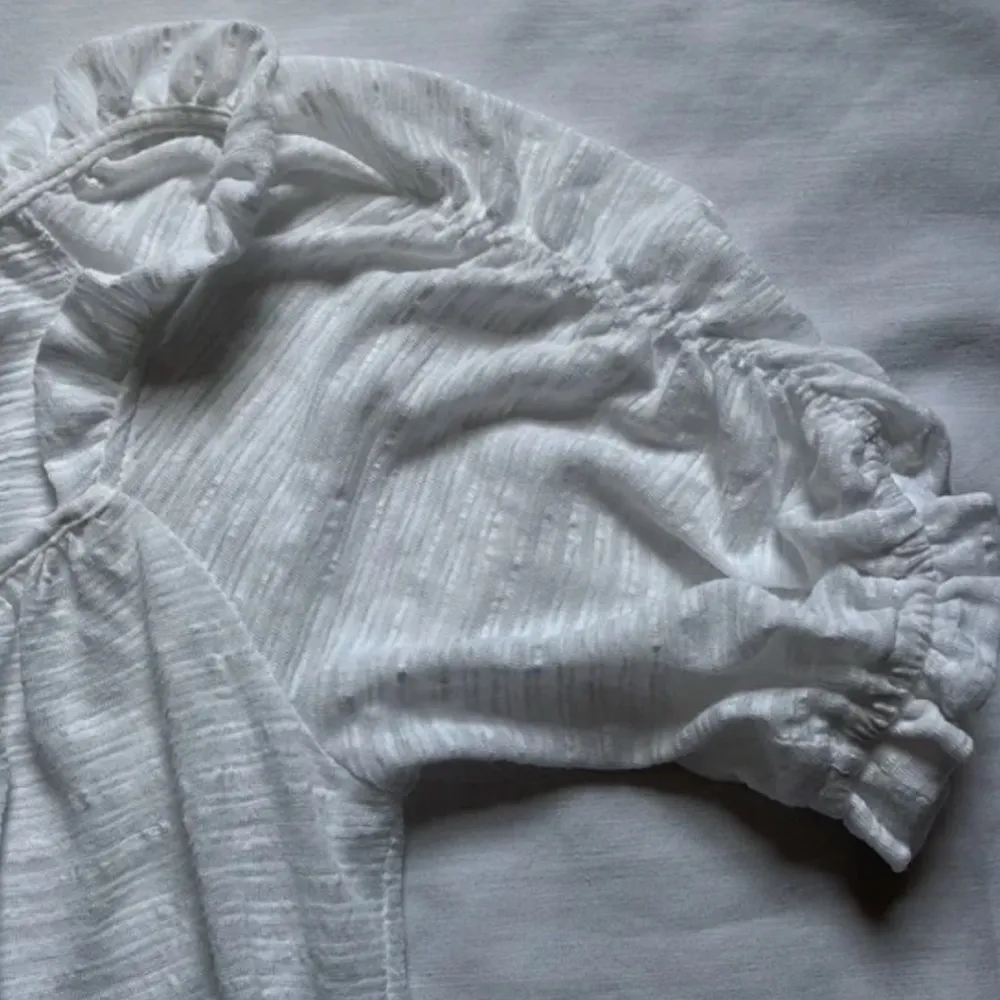 Free People white cotton puff sleeve adjustable top - Image 4