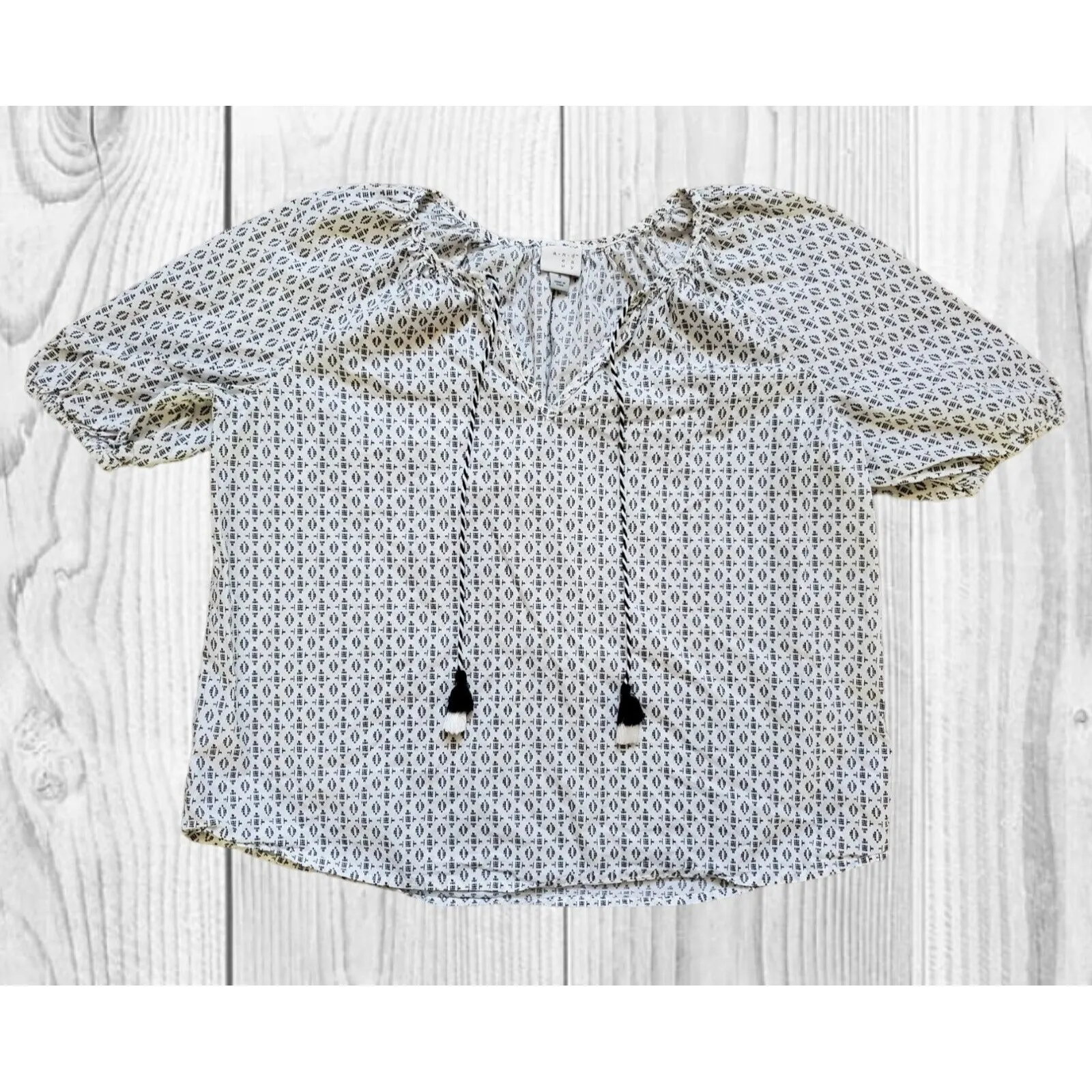 A New Day Shirt Women Small White Boho V - Image 6